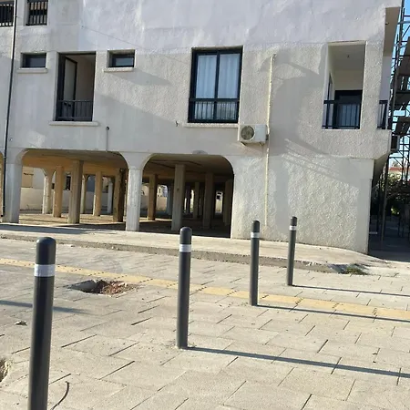 Mad Apartment