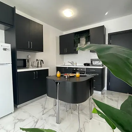 Mad Apartment