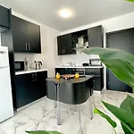 Mad Apartman *