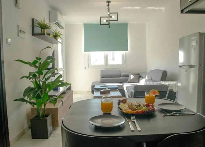 Mad Apartman Protarász